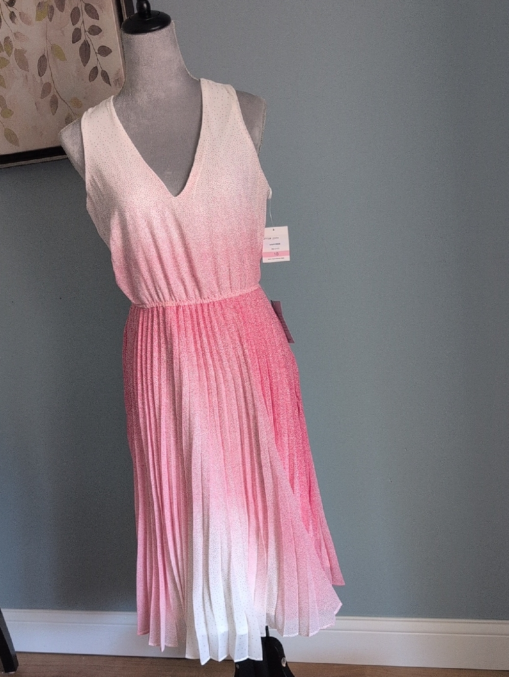 Taylor Sleeveless Pink Ombre Pleated Dress 1
